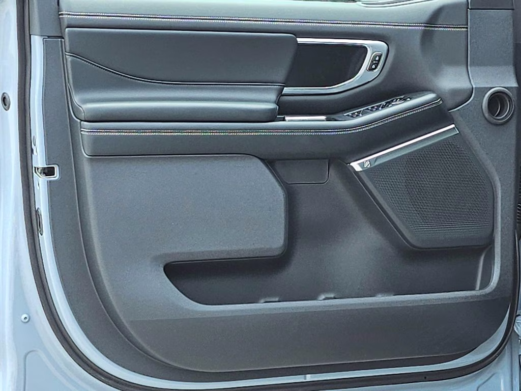 2026 Glacier Gray Metallic Tri-Coat Ford Expedition Platinum 4X4 SUV