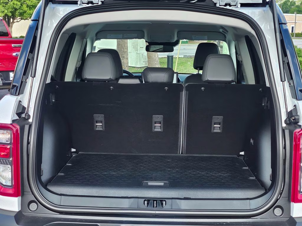 2026 Oxford White Ford Bronco Sport Badlands 4X4 SUV