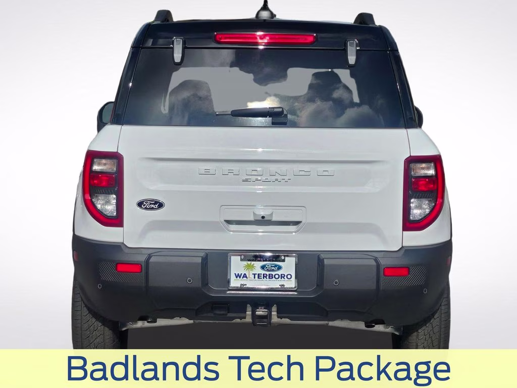 2026 Oxford White Ford Bronco Sport Badlands 4X4 SUV