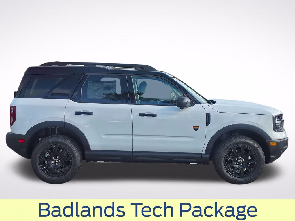 2026 Oxford White Ford Bronco Sport Badlands 4X4 SUV