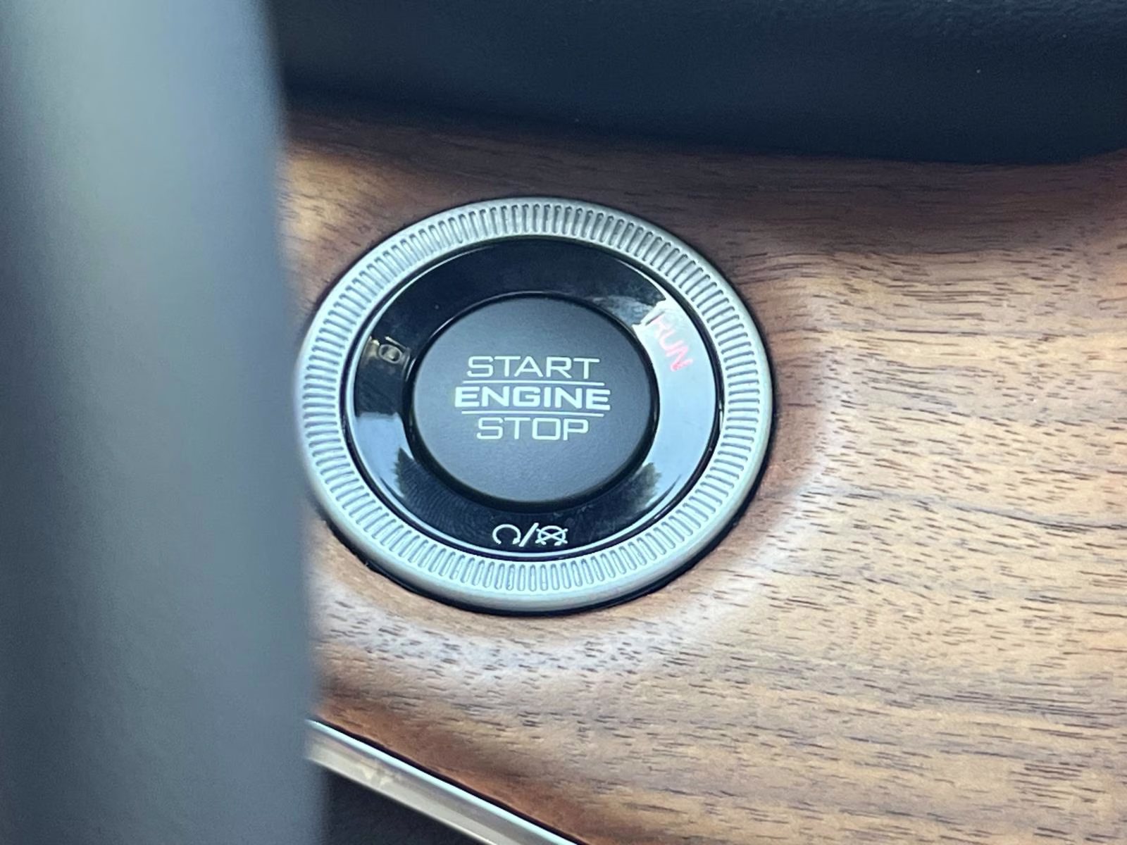 2022 Black Jeep Grand Cherokee 4xe Summit Reserve 4x4 4X4 SUV