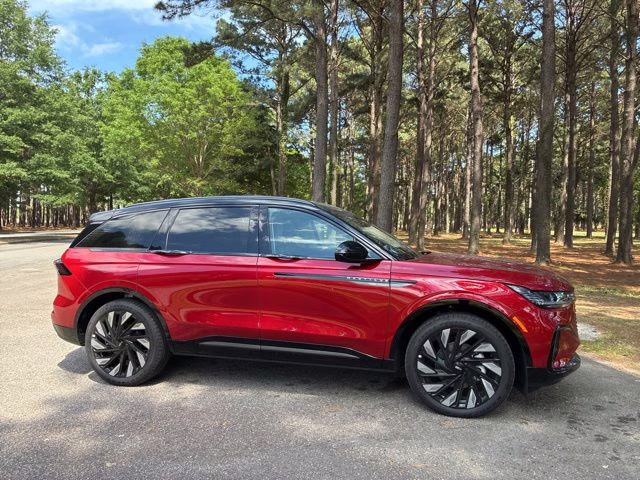 2026 Red Lincoln Nautilus Reserve AWD SUV