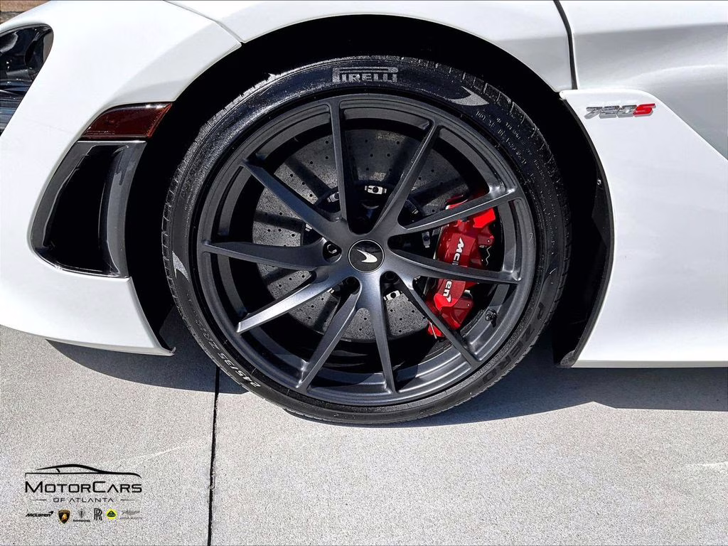2021 White McLaren 720S RWD Coupe
