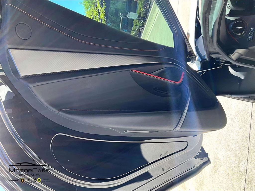 2021 White McLaren 720S RWD Coupe