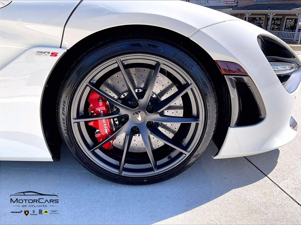 2021 White McLaren 720S RWD Coupe
