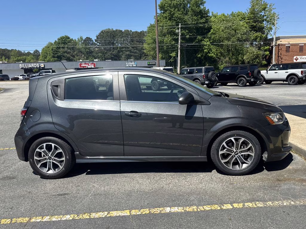 2018 Nightfall Gray Metallic Chevrolet Sonic LT FWD Hatchback