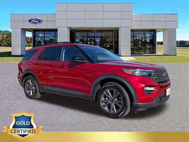 2022 Red Metallic Ford Explorer XLT RWD SUV