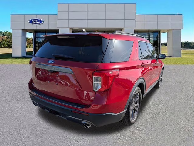2022 Red Metallic Ford Explorer XLT RWD SUV