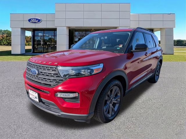 2022 Red Metallic Ford Explorer XLT RWD SUV