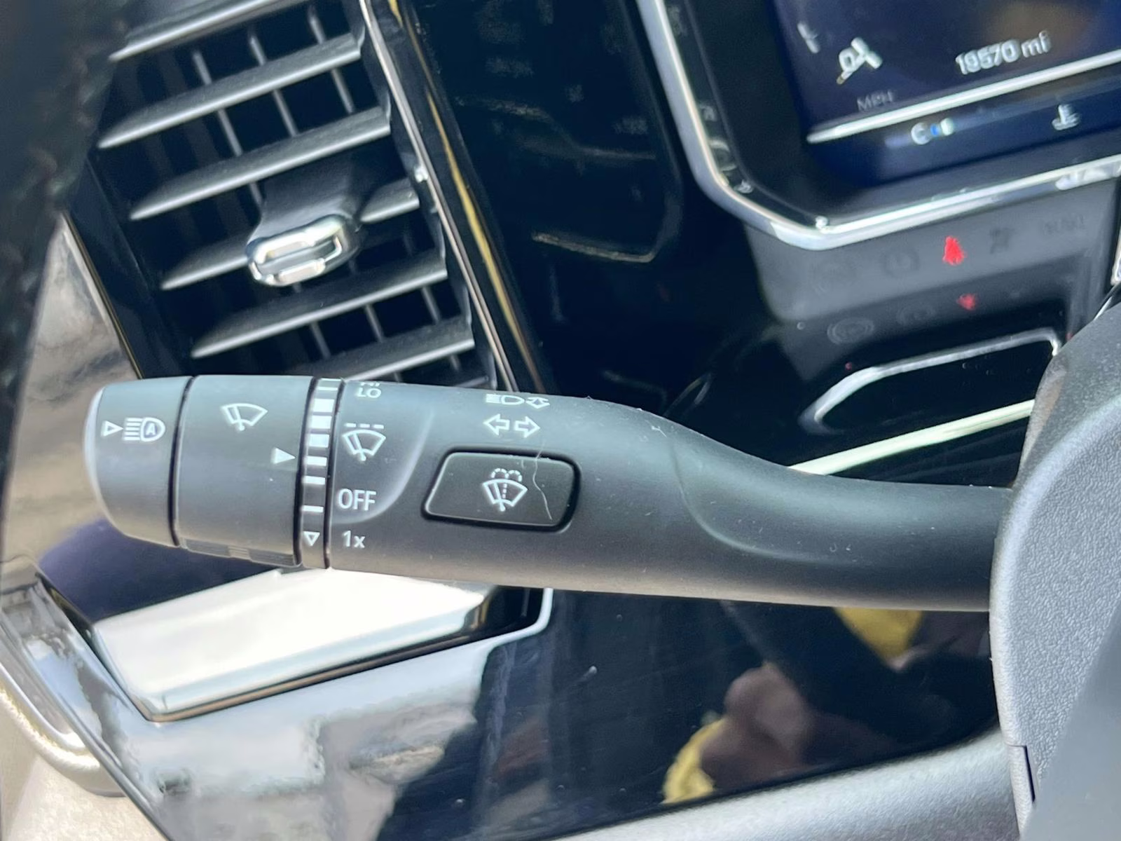 2024 Chevrolet Silverado 1500 ZR2 - Photo 23