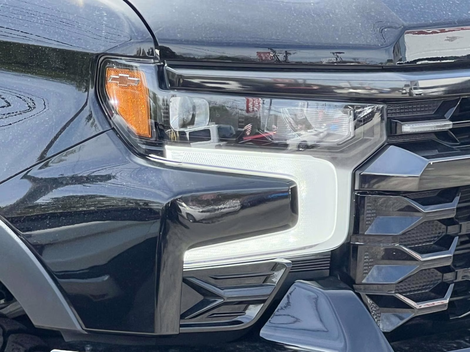 2024 Chevrolet Silverado 1500 ZR2 - Photo 8