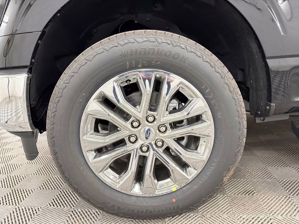 2026 AGATE BLACK Ford F-150 Lariat 4X4 Truck