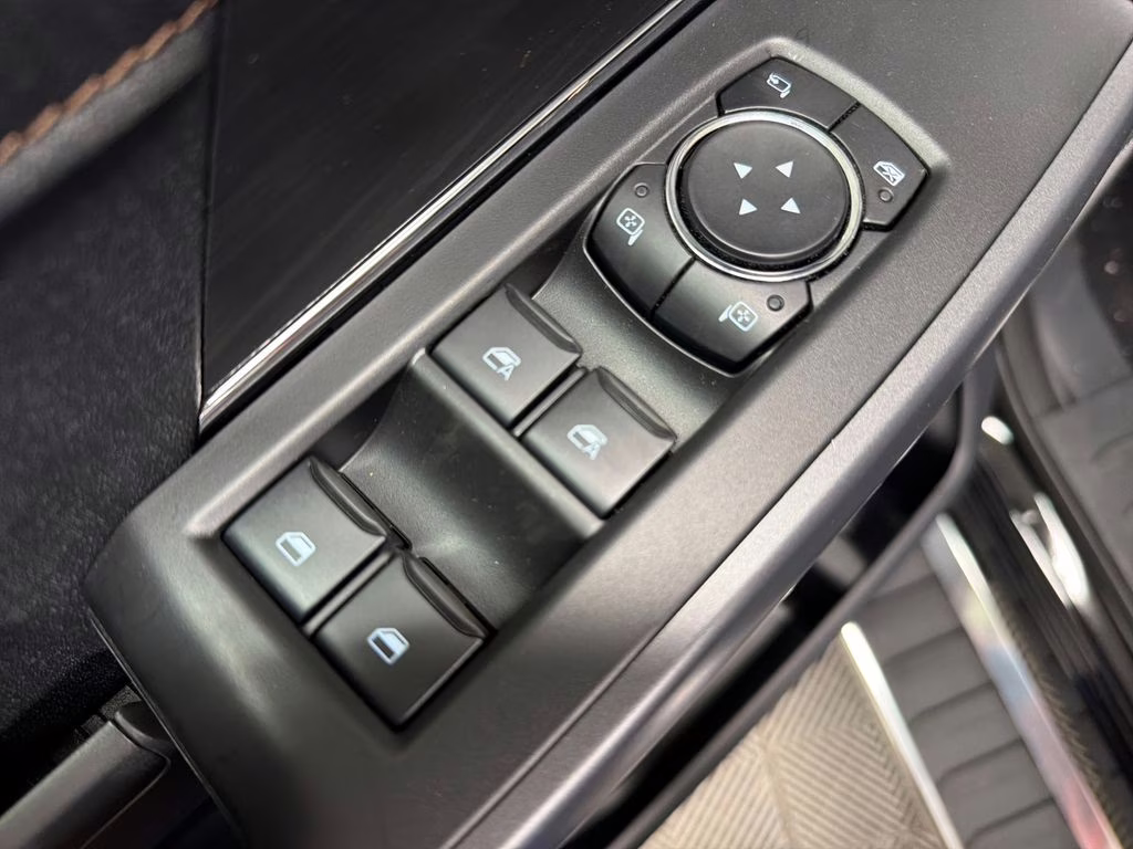 2026 AGATE BLACK Ford F-150 Lariat 4X4 Truck