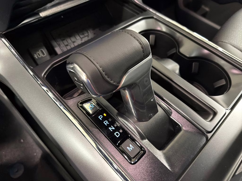 2026 AGATE BLACK Ford F-150 Lariat 4X4 Truck