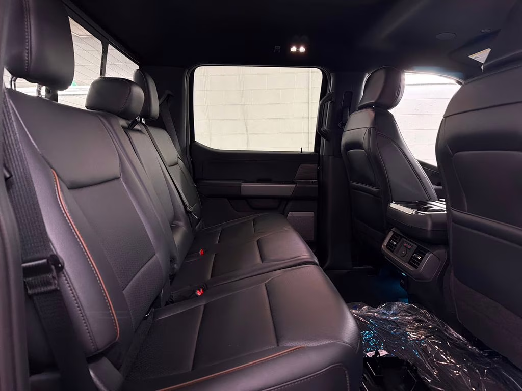 2026 AGATE BLACK Ford F-150 Lariat 4X4 Truck