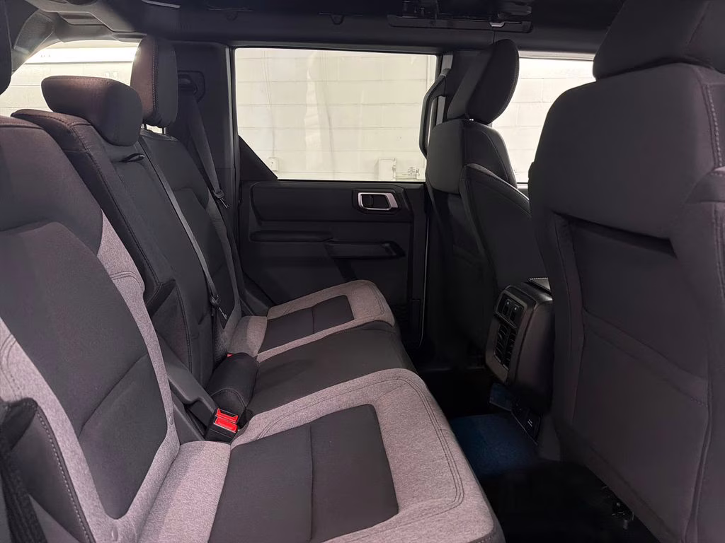 2026 AVALANCHE GRAY Ford Bronco Big Bend 4X4 SUV