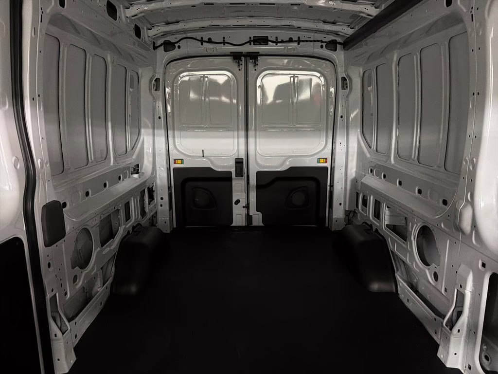 2026 OXFORD WHITE Ford Transit-250 XL RWD Van
