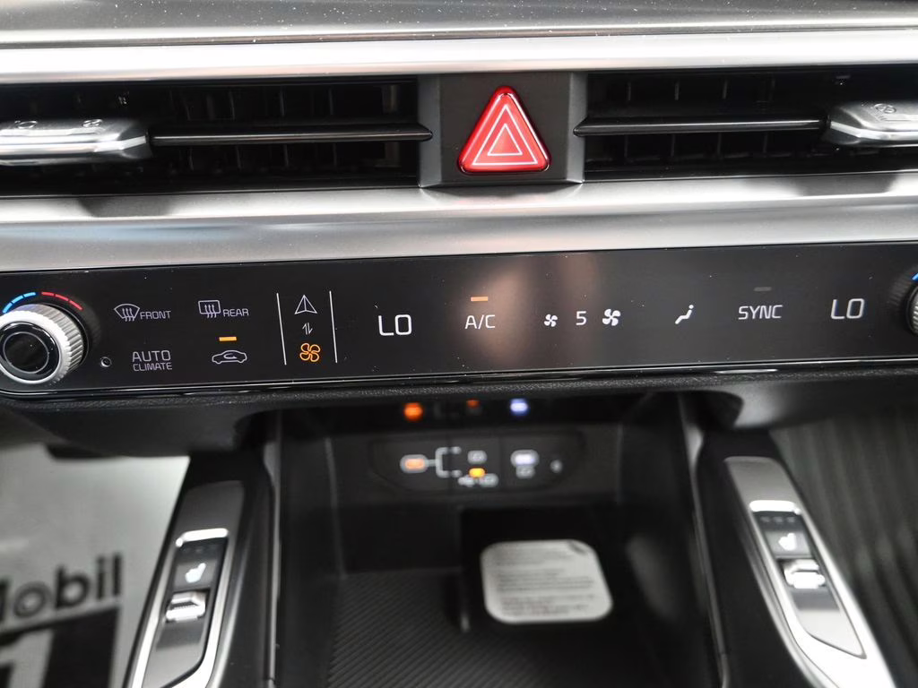 2026 Glacial White Pearl Kia Sorento S AWD SUV