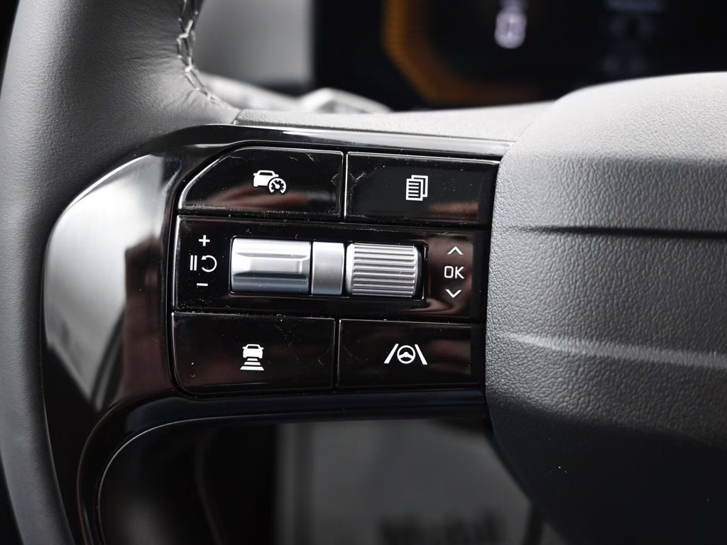 2026 Glacial White Pearl Kia Sorento S AWD SUV