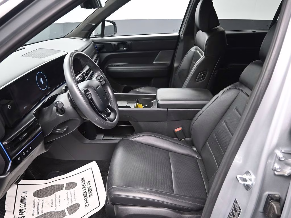2024 Shimmering Silver Hyundai Santa Fe Hybrid Calligraphy AWD SUV