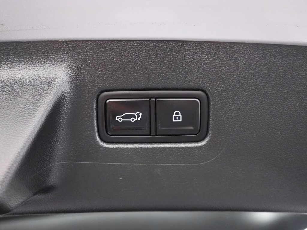 2024 Shimmering Silver Hyundai Santa Fe Hybrid Calligraphy AWD SUV