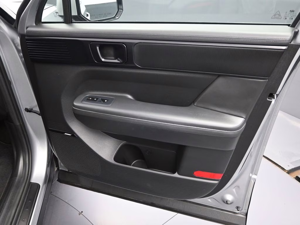 2024 Shimmering Silver Hyundai Santa Fe Hybrid Calligraphy AWD SUV