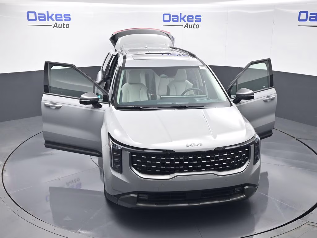 2026 Ceramic Silver Kia Carnival SX Prestige FWD Van