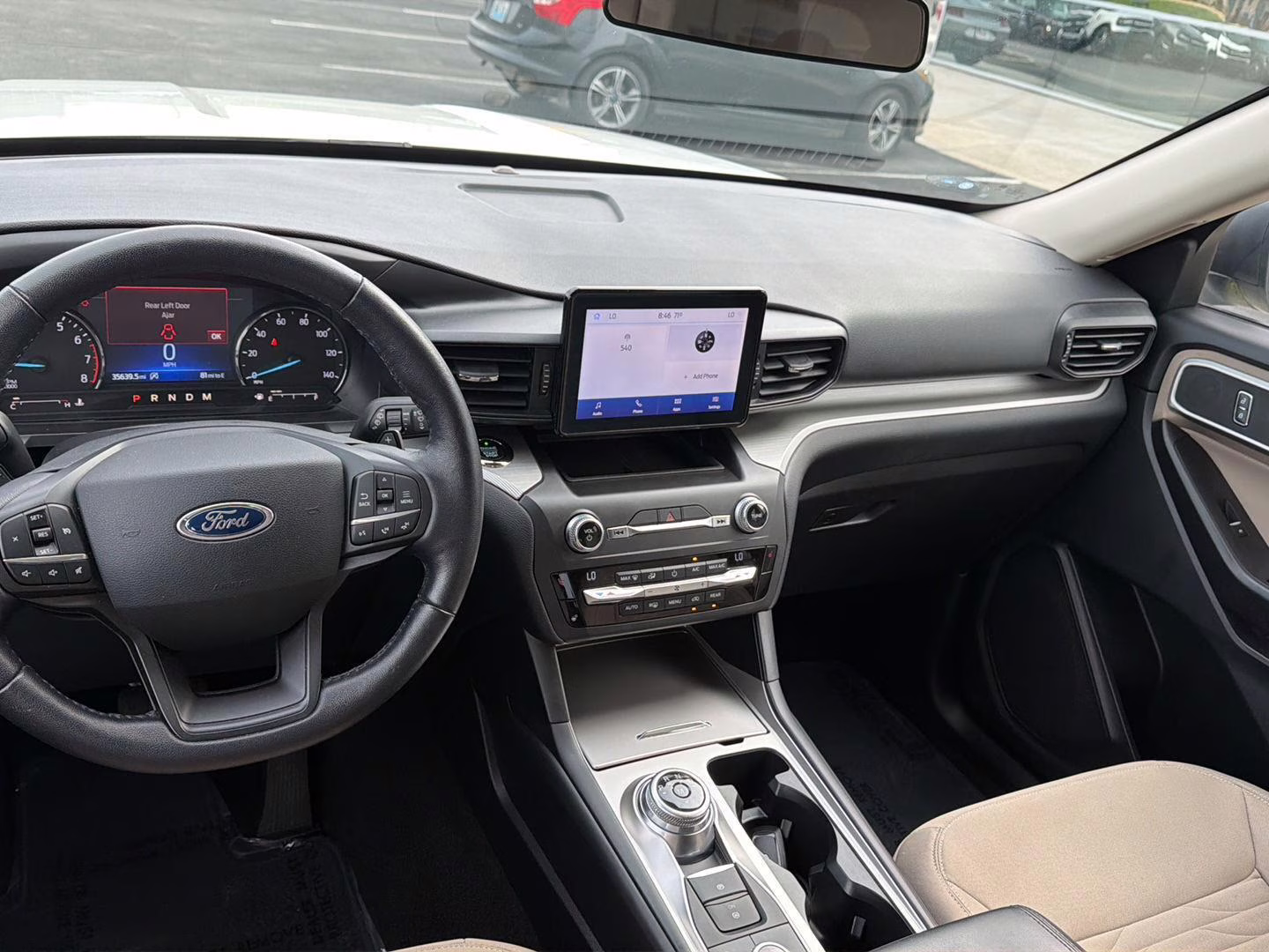 2020 Star White Metallic Tri-Coat Ford Explorer XLT 4X4 SUV