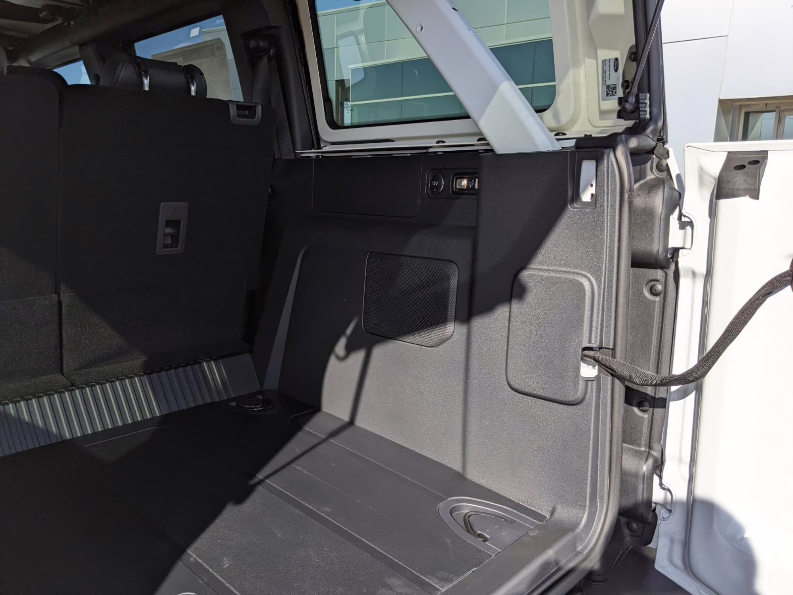 2026 Oxford White Ford Bronco Badlands 4X4 SUV