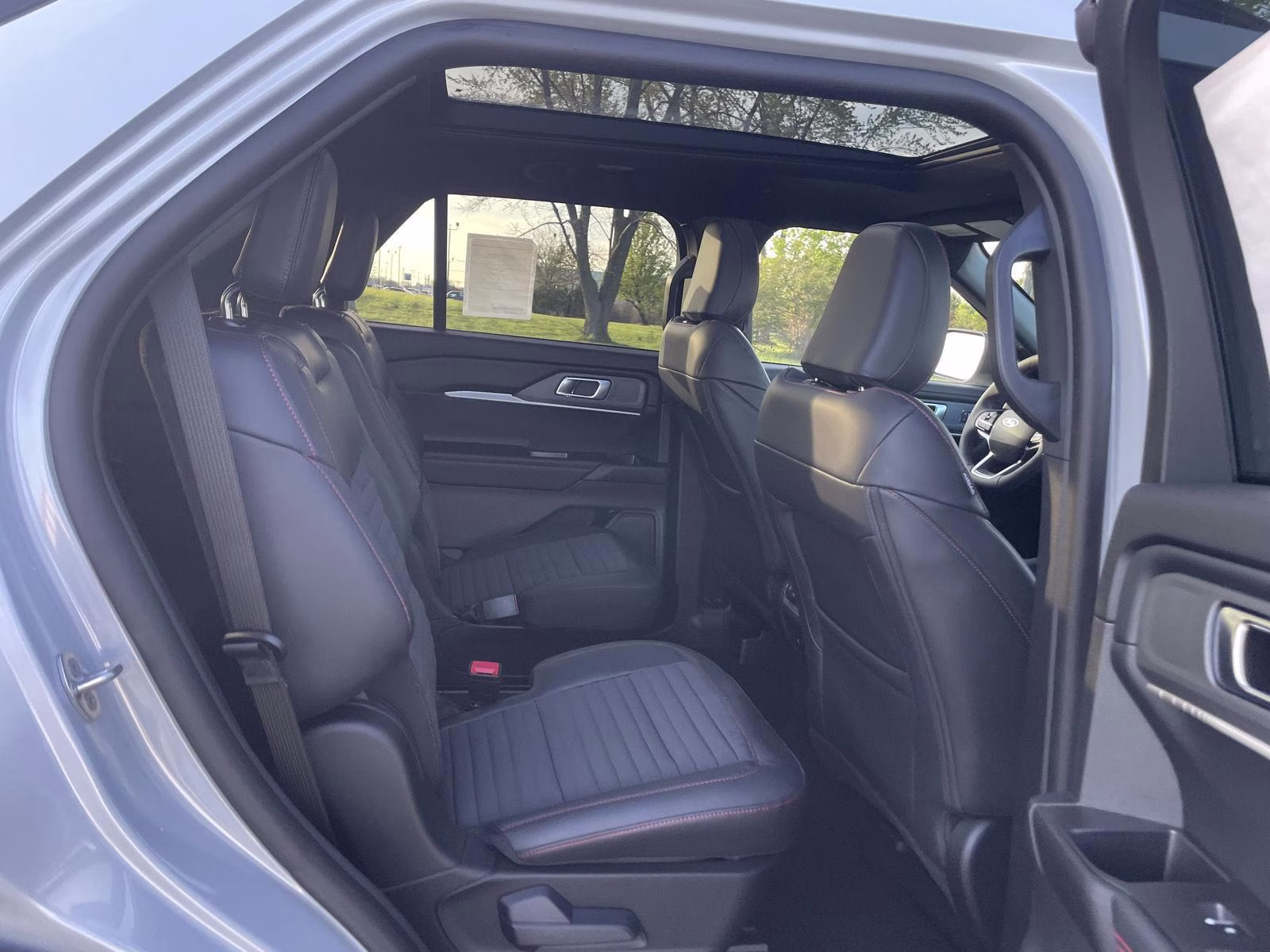 2026 Space White Ford Explorer ST-Line 4X4 SUV