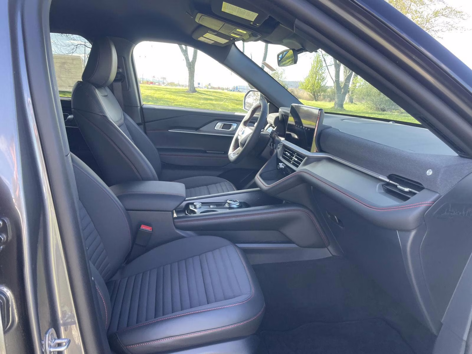 2026 Carbonized Gray Metallic Ford Explorer ST-Line 4X4 SUV
