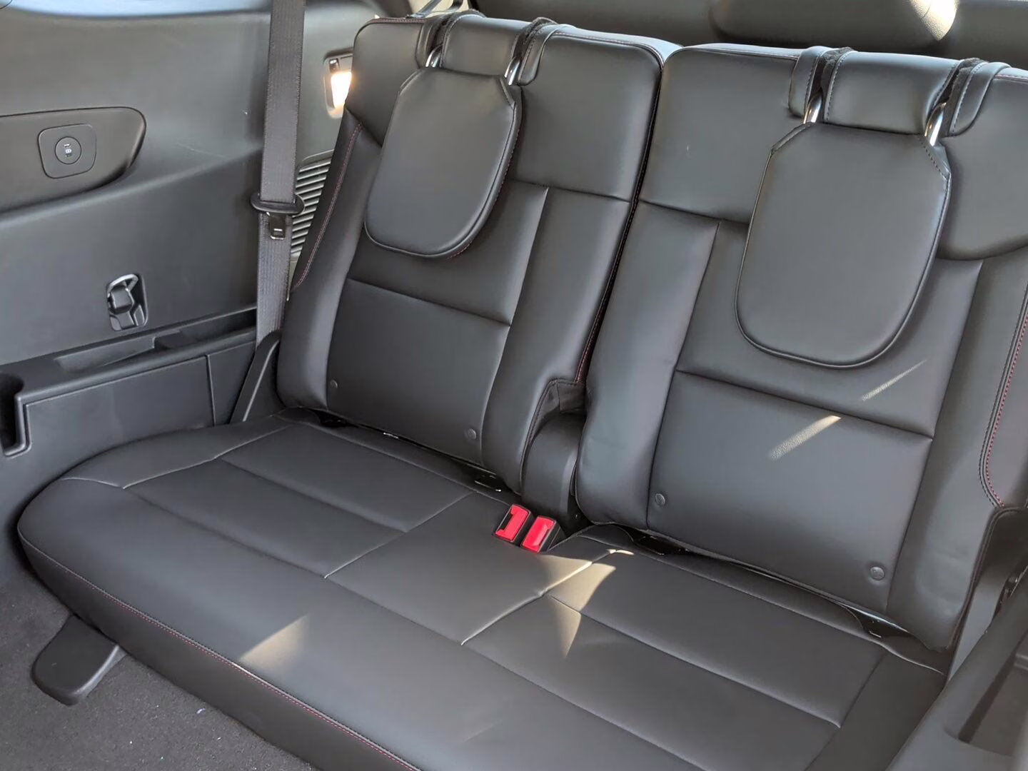 2026 Carbonized Gray Metallic Ford Explorer ST-Line 4X4 SUV