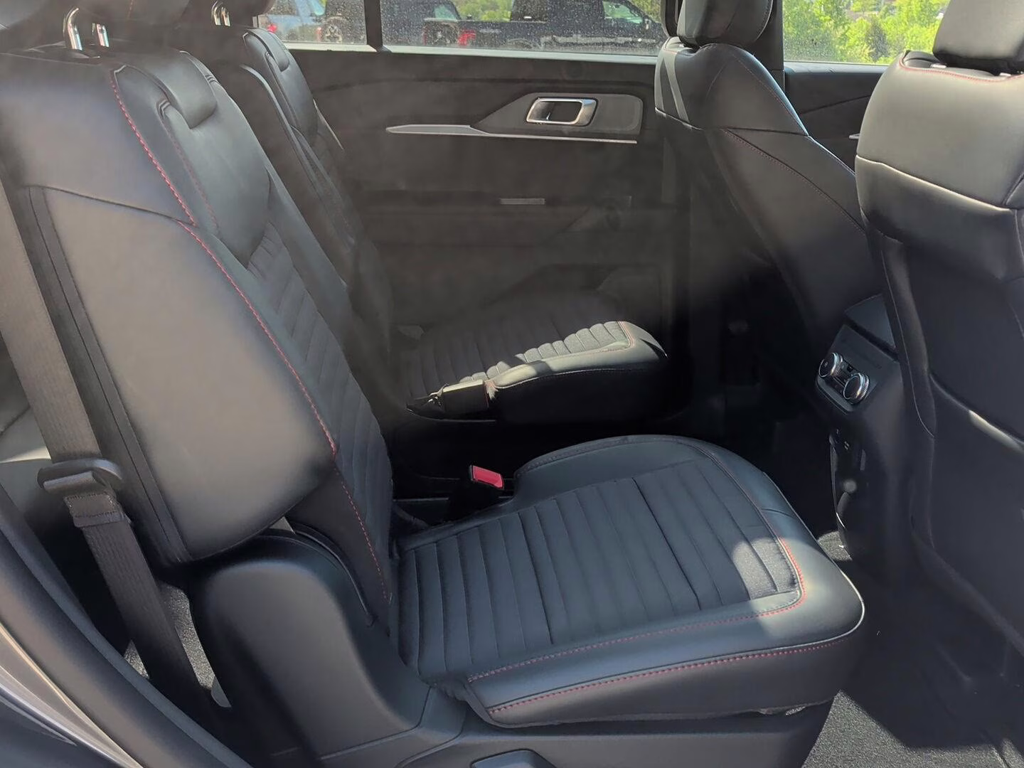 2026 Carbonized Gray Metallic Ford Explorer ST-Line 4X4 SUV