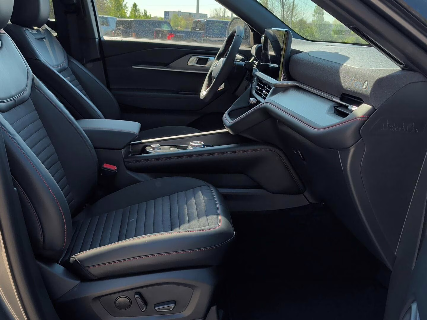 2026 Carbonized Gray Metallic Ford Explorer ST-Line 4X4 SUV
