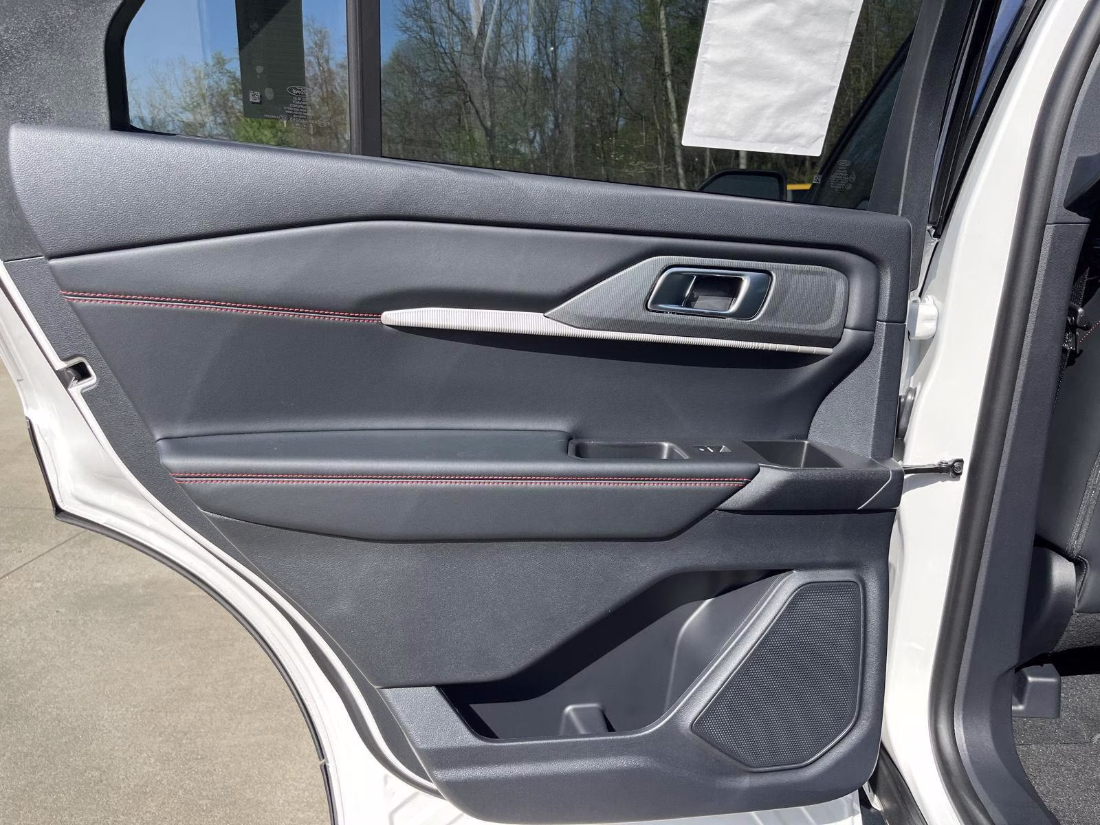 2026 Star White Metallic Tri-Coat Ford Explorer ST-Line 4X4 SUV