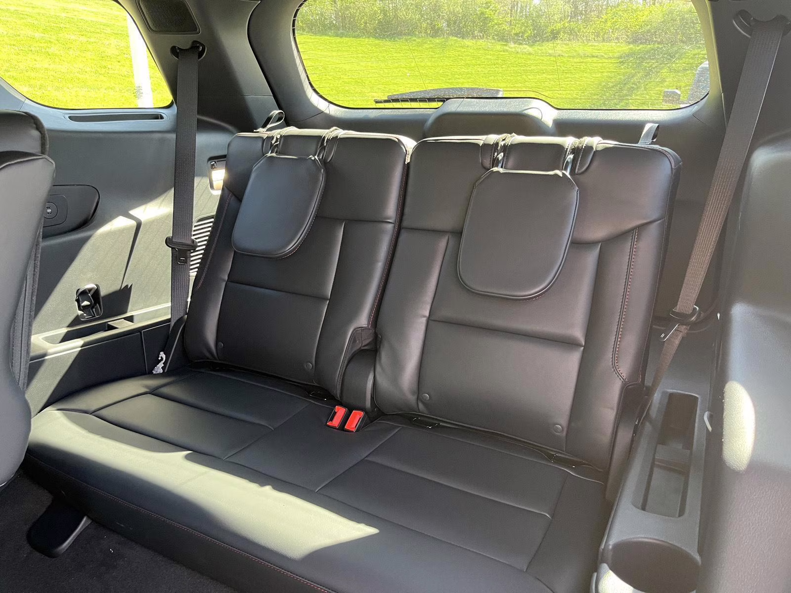 2026 Star White Metallic Tri-Coat Ford Explorer ST-Line 4X4 SUV