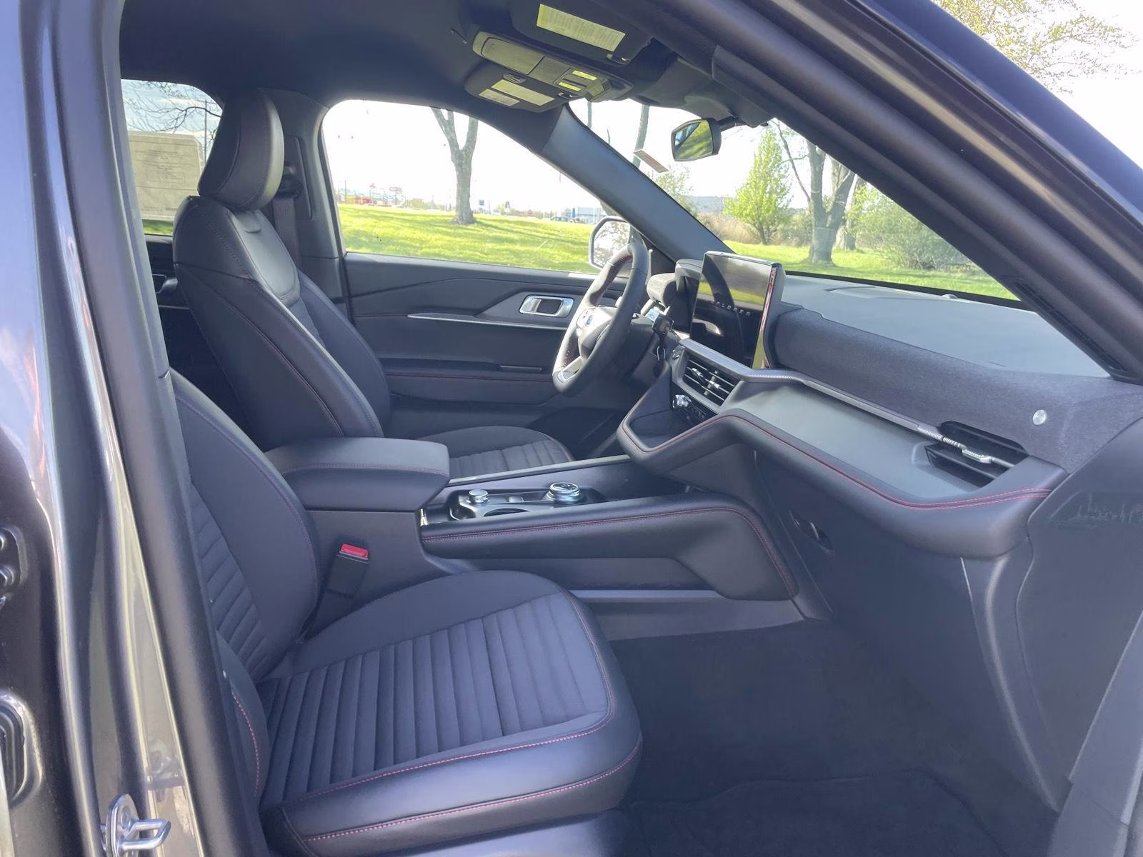 2026 Carbonized Gray Metallic Ford Explorer ST-Line 4X4 SUV