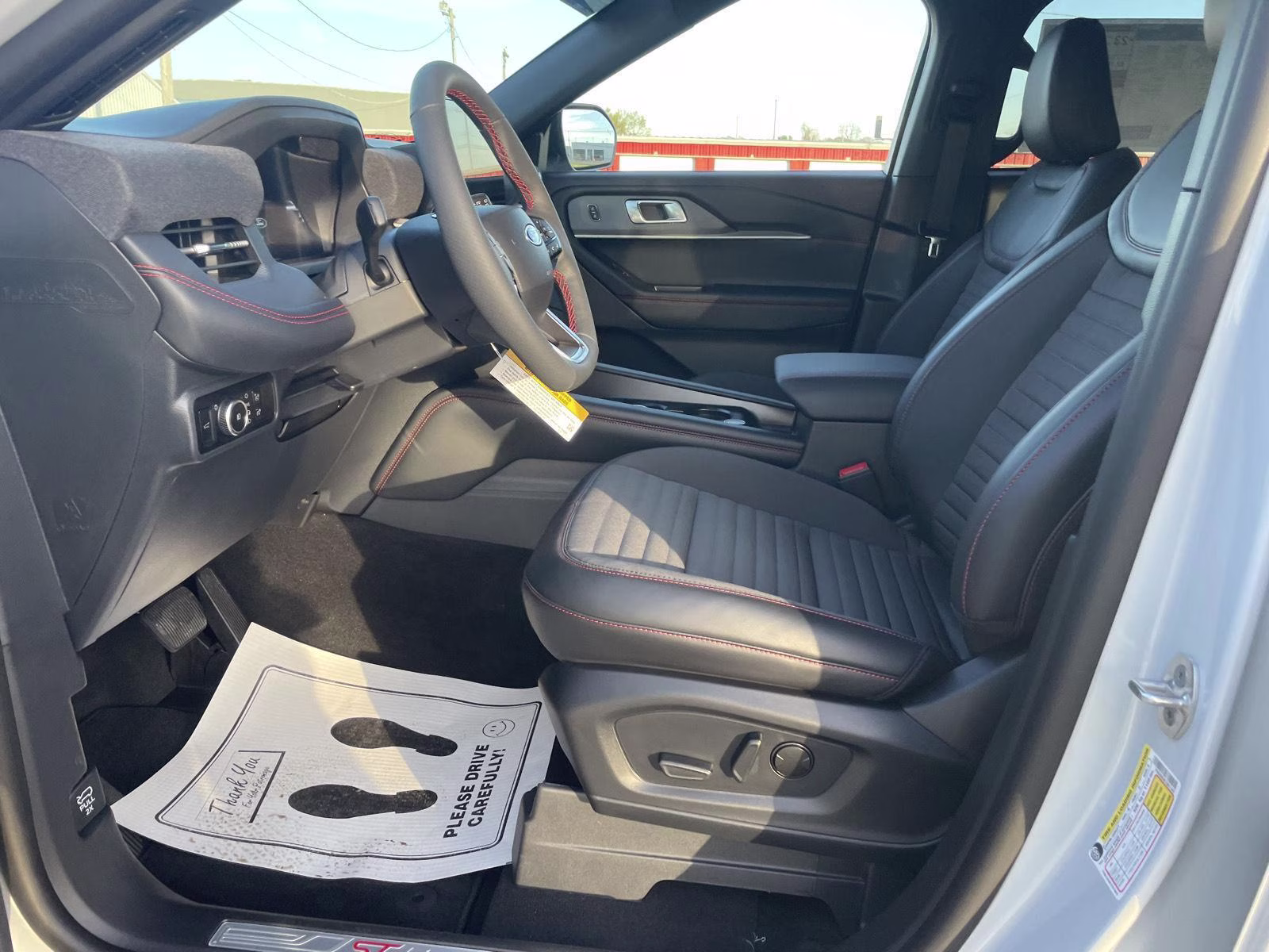 2026 Space White Ford Explorer ST-Line 4X4 SUV