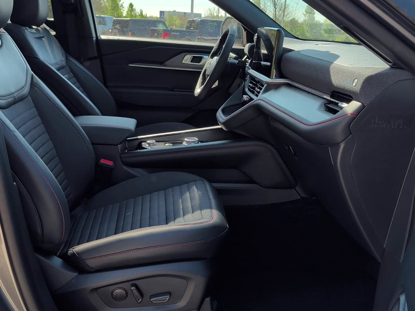 2026 Carbonized Gray Metallic Ford Explorer ST-Line 4X4 SUV