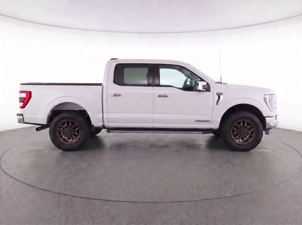 2021 White Ford F-150 Lariat 4X4 Truck