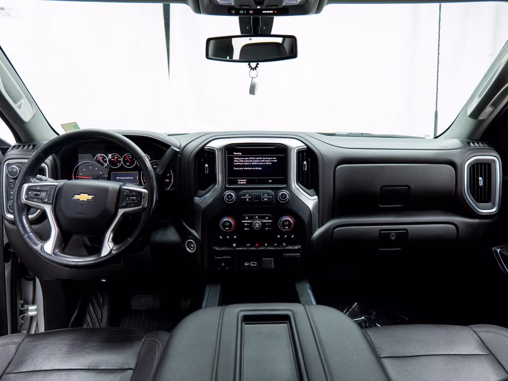 2022 Silver Ice Metallic Chevrolet Silverado 2500HD LTZ 4X4 Truck