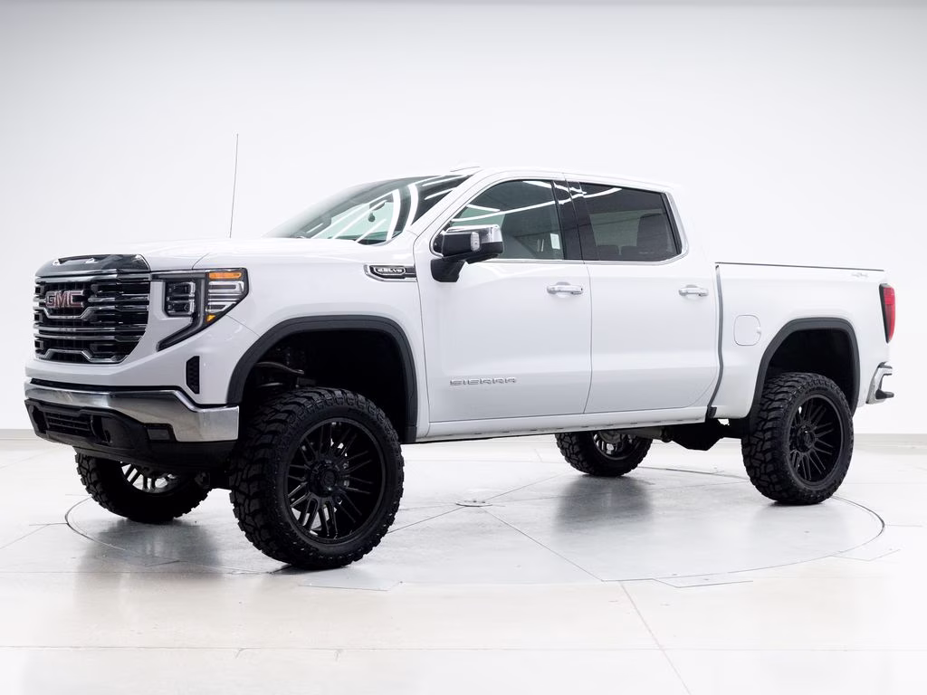 2025 Summit White GMC Sierra 1500 SLT 4X4 Truck