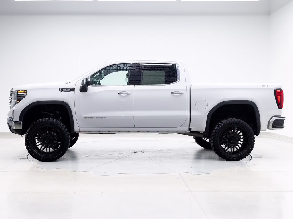 2025 Summit White GMC Sierra 1500 SLT 4X4 Truck