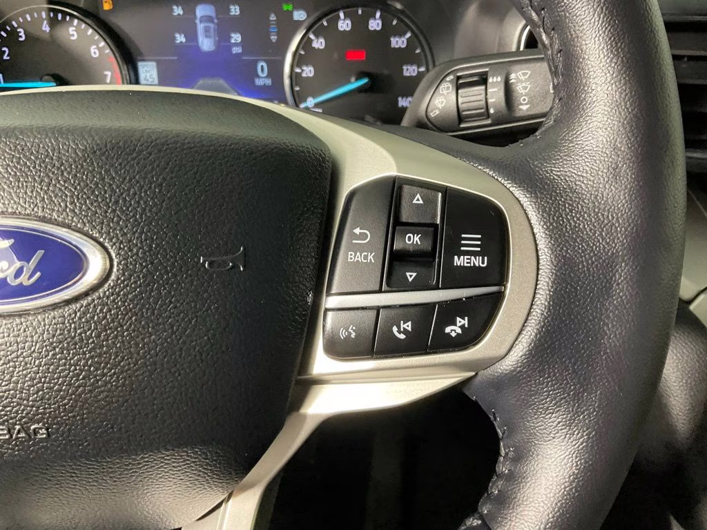 2024 Blue Metallic Ford Explorer XLT RWD SUV