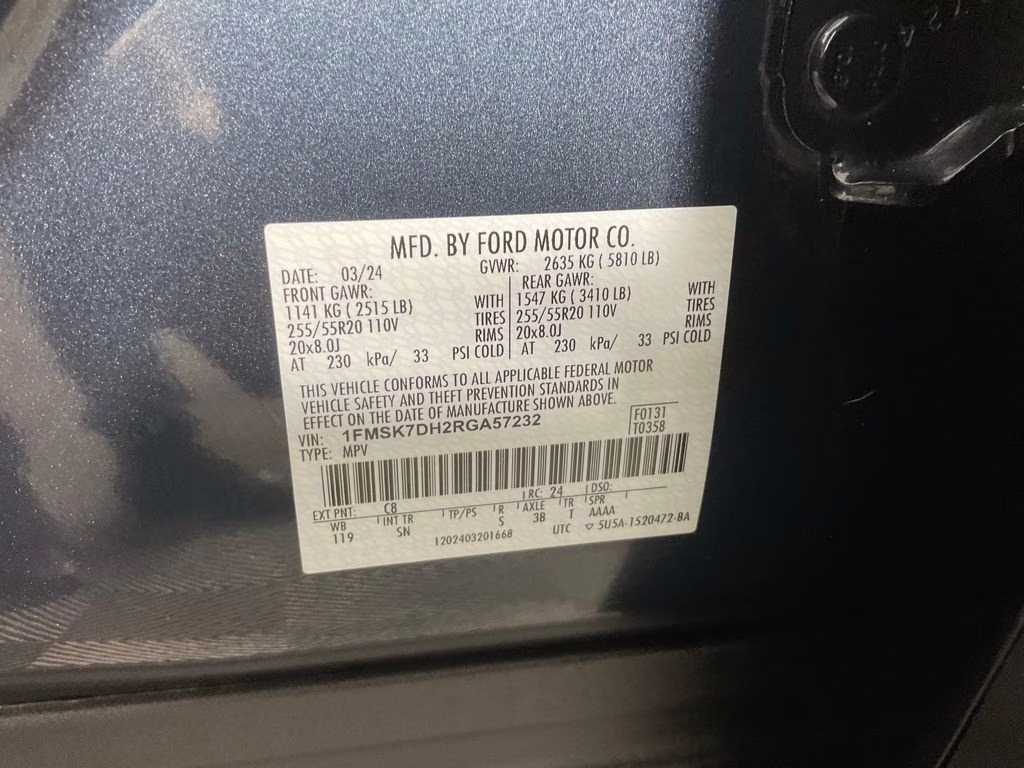 2024 Blue Metallic Ford Explorer XLT RWD SUV
