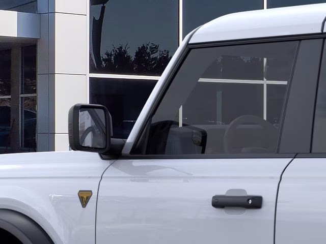2026 Oxford White Ford Bronco Badlands 4X4 SUV