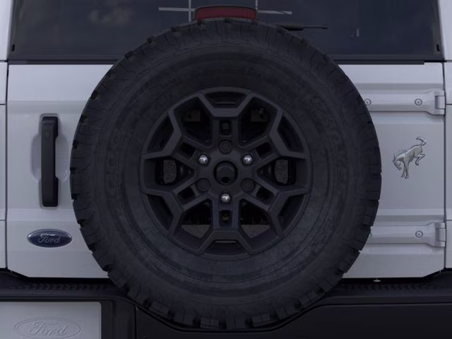 2026 Oxford White Ford Bronco Badlands 4X4 SUV