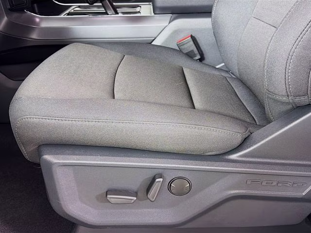 2026 Oxford White Ford F-150 XLT 4X4 Truck