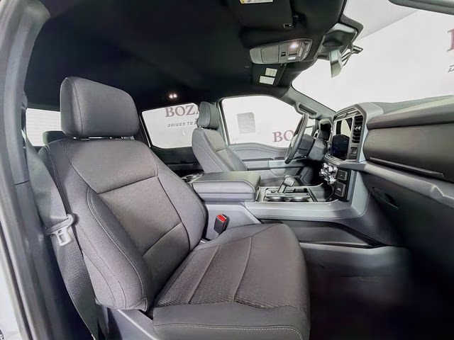 2026 Oxford White Ford F-150 XLT 4X4 Truck