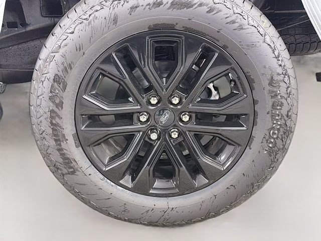 2026 Oxford White Ford F-150 XLT 4X4 Truck